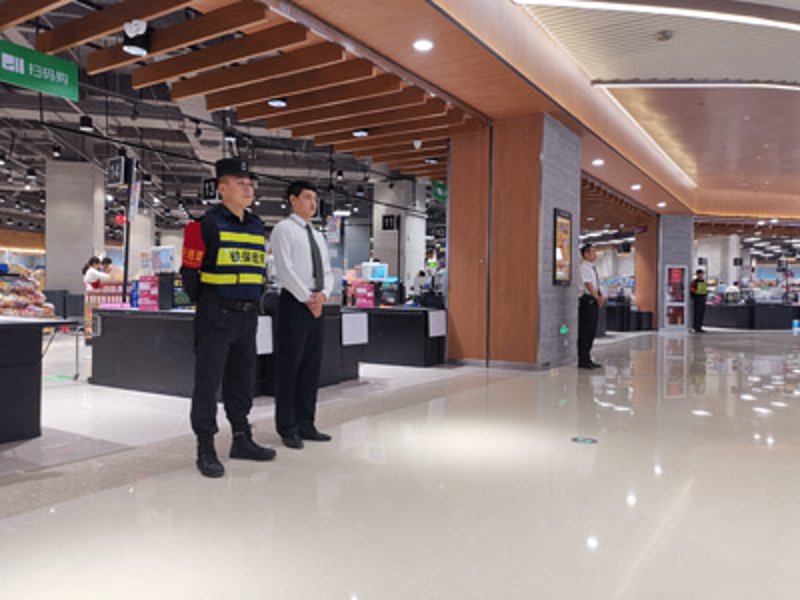 物业安保:现代社区安全的守护神